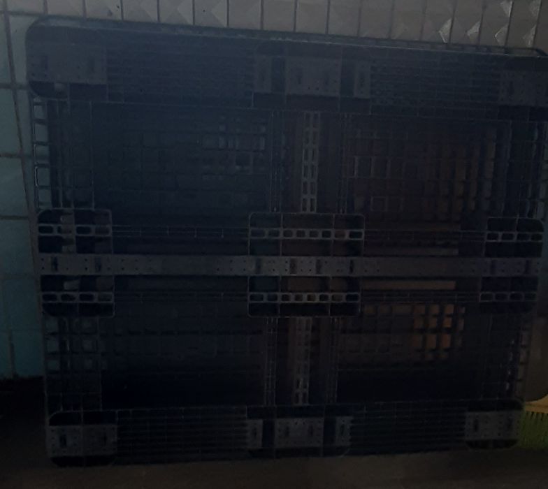 Пластиковый поддон,палета