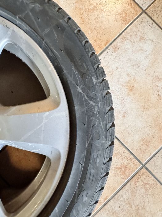 Felgi BMW OEM 17 z oponami zimowymi Pirelli