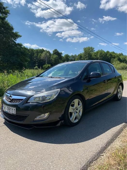 Opel Astra Opel Astra J 1.7cdti 150KM | Hak | Obniżony | Salon Polska