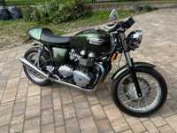 Triumph Thruxton 900