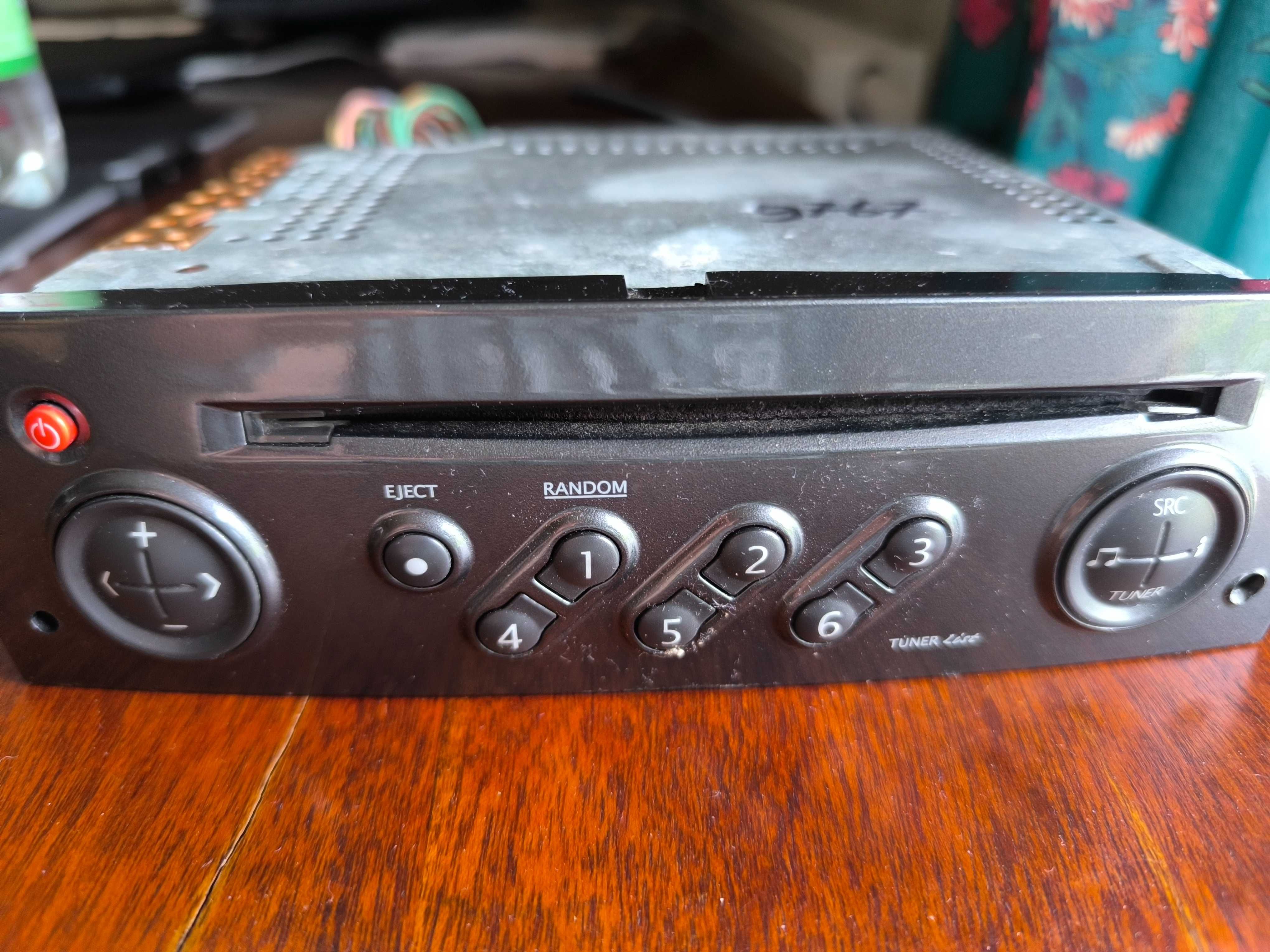 Radio Samochodowe CD do Renault Megane 2 z kodem