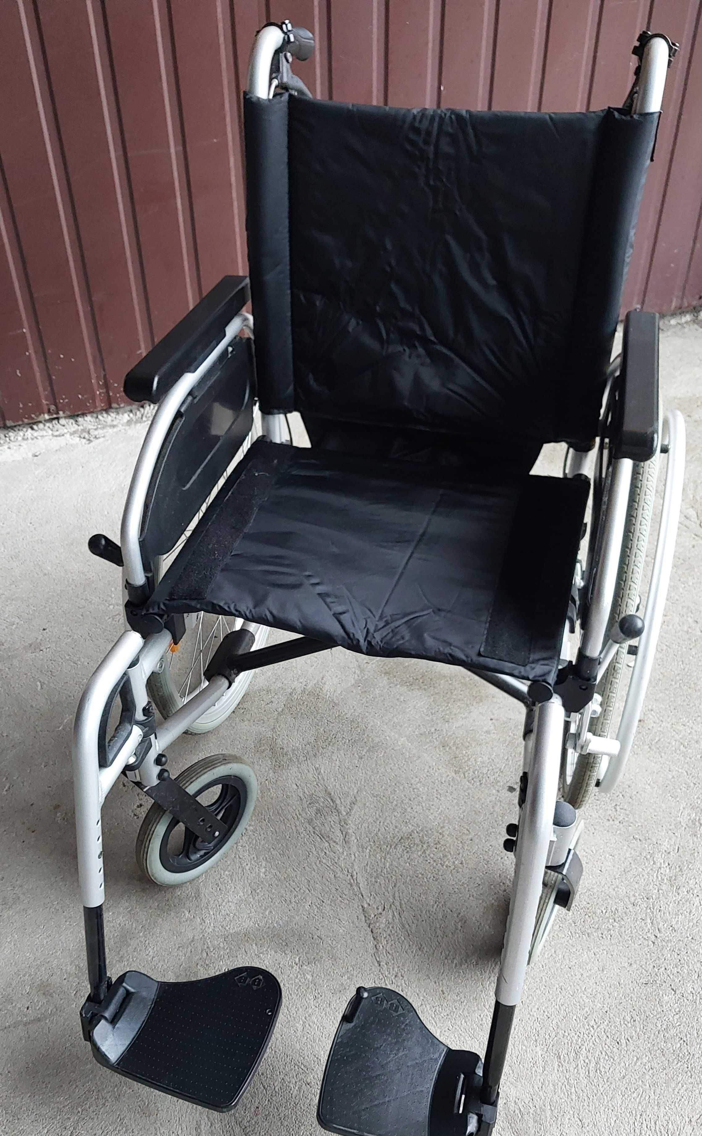 wózek inwalidzki / 285