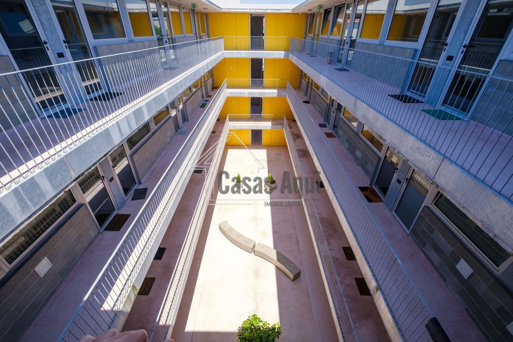 Apartamento T0 novo  a metros do pólo universitário