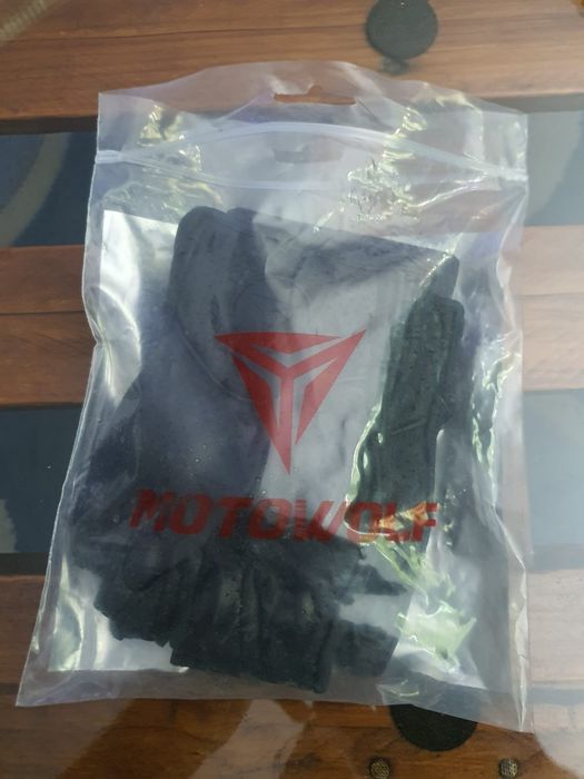 Luvas em pele para mota