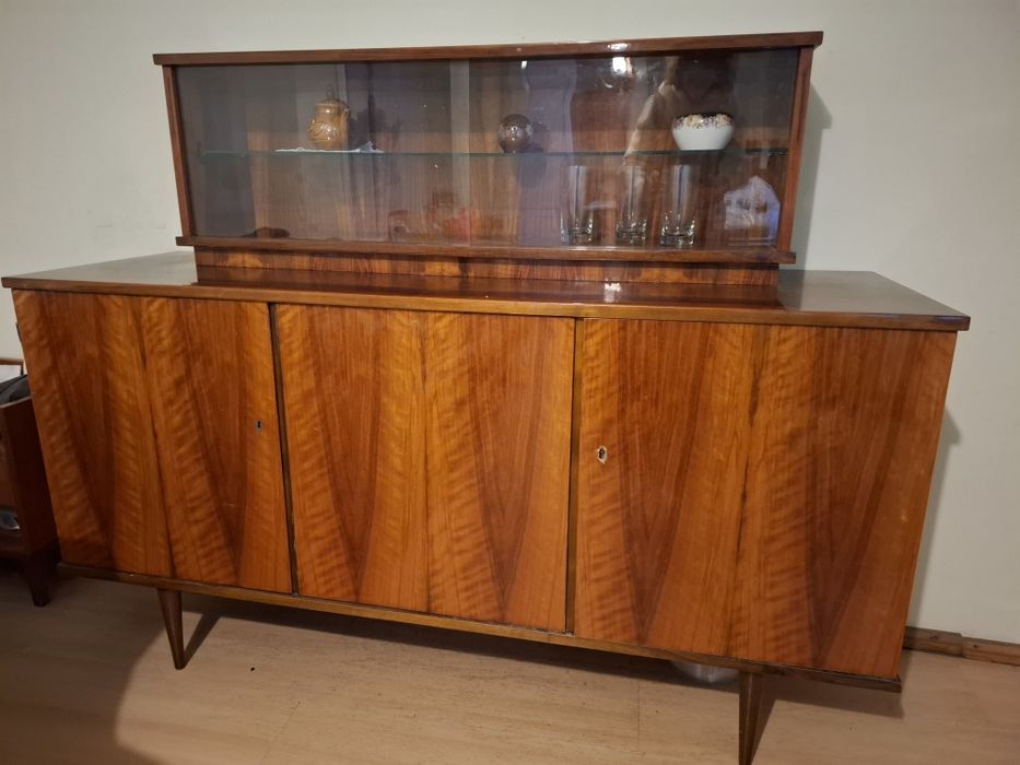 Komoda kredens wysoki połysk PRL