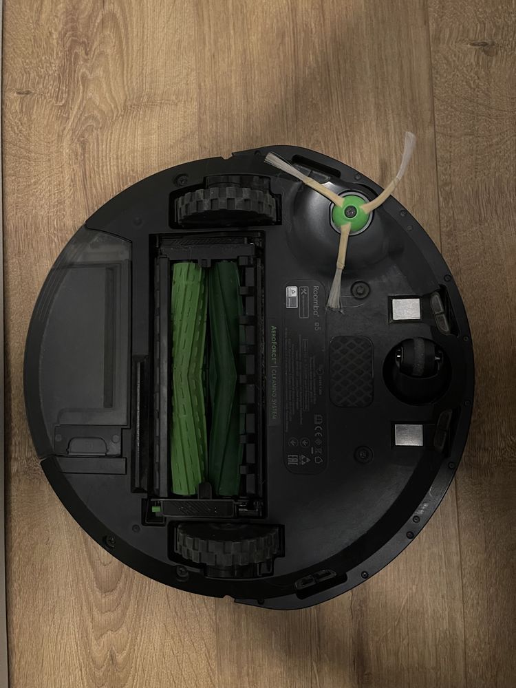 Odkurzacz iRobot Roomba model e5