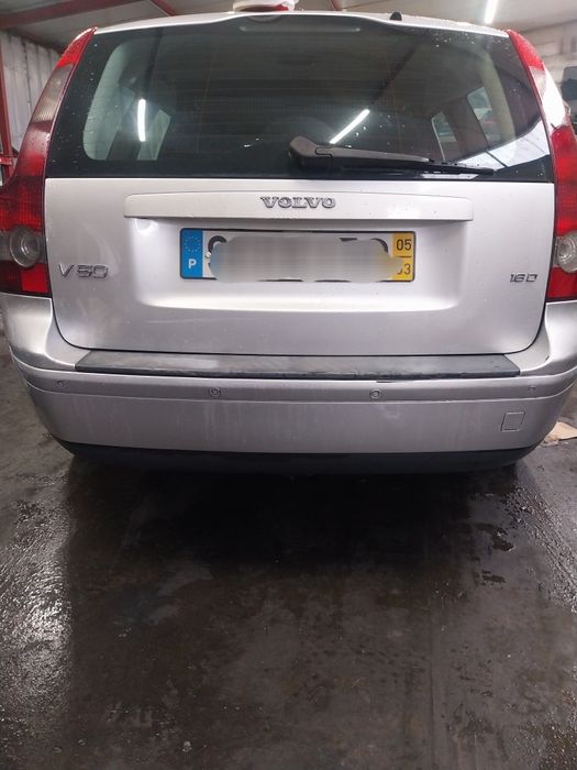 Vendo Volvo v50 ano 2005