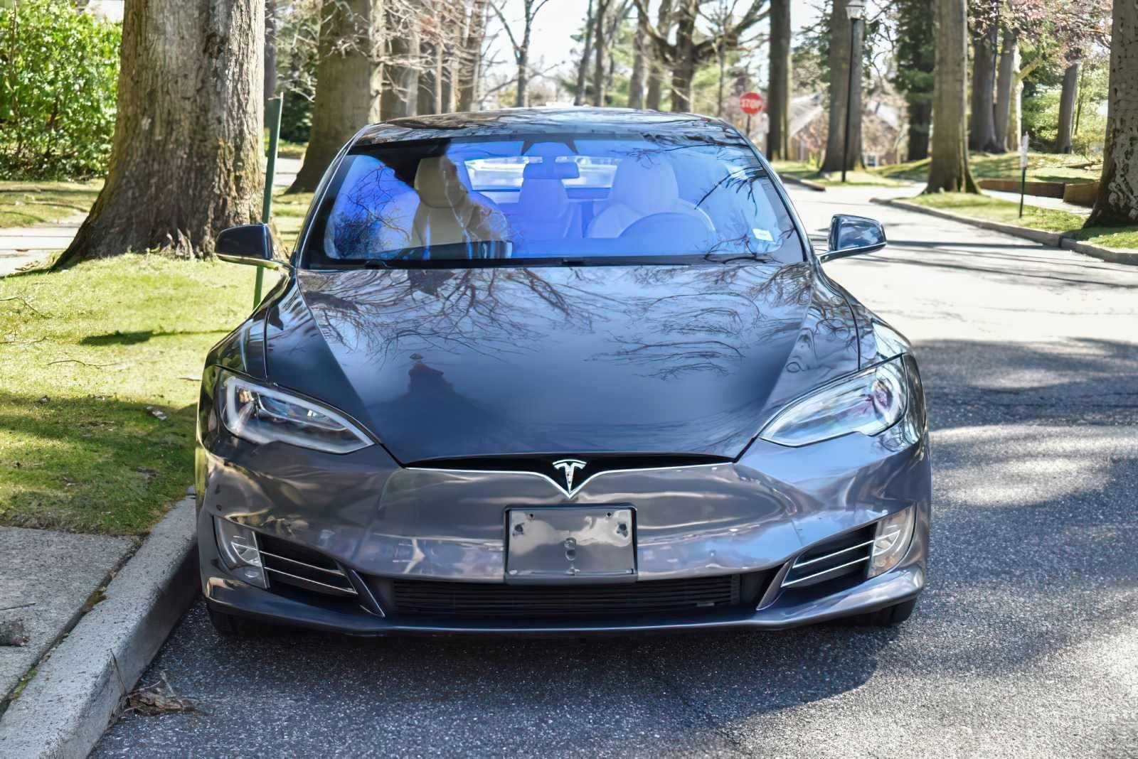 2020 Tesla Model S Long Range