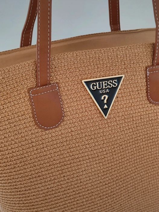 Torebka damska torba słomiana pleciona na ramię beżowa brązowa Guess