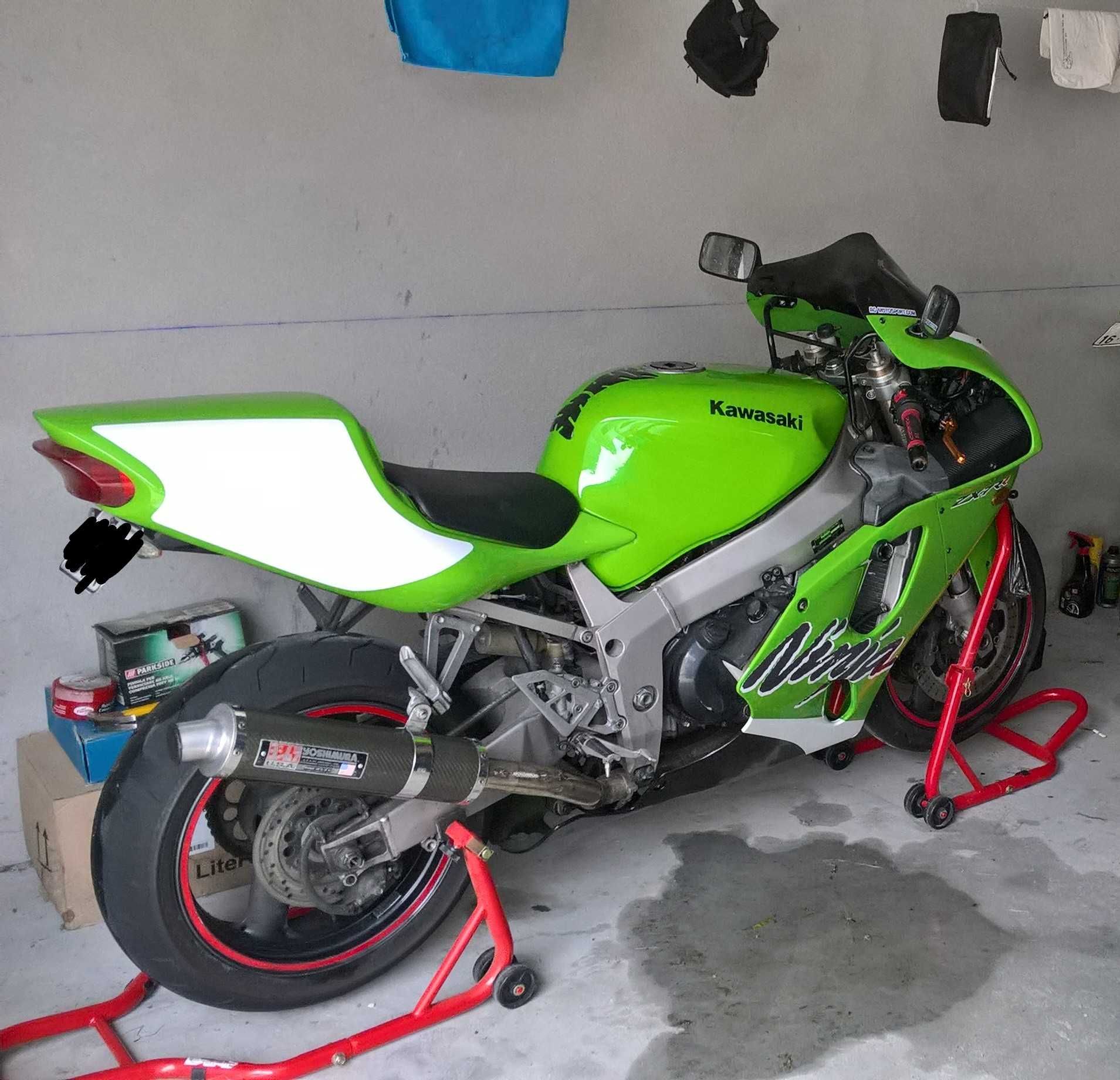 Kawasaki Ninja ZX-7R