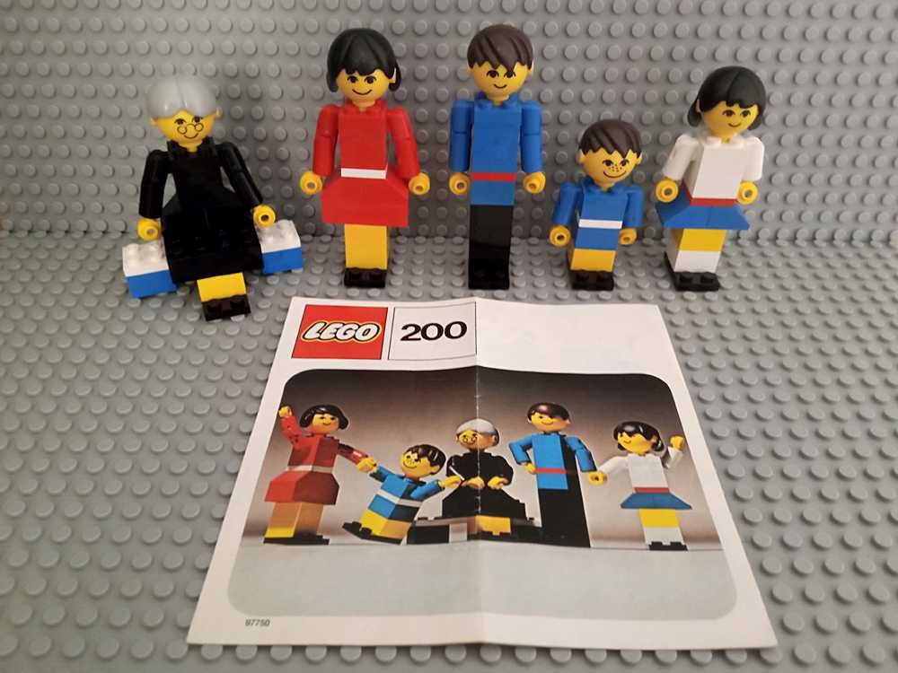 Lego 200/254 - Family