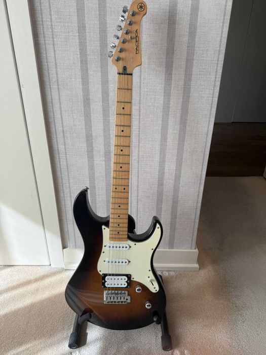 Guitarra Elétrica Yamaha Pacifica 112VM