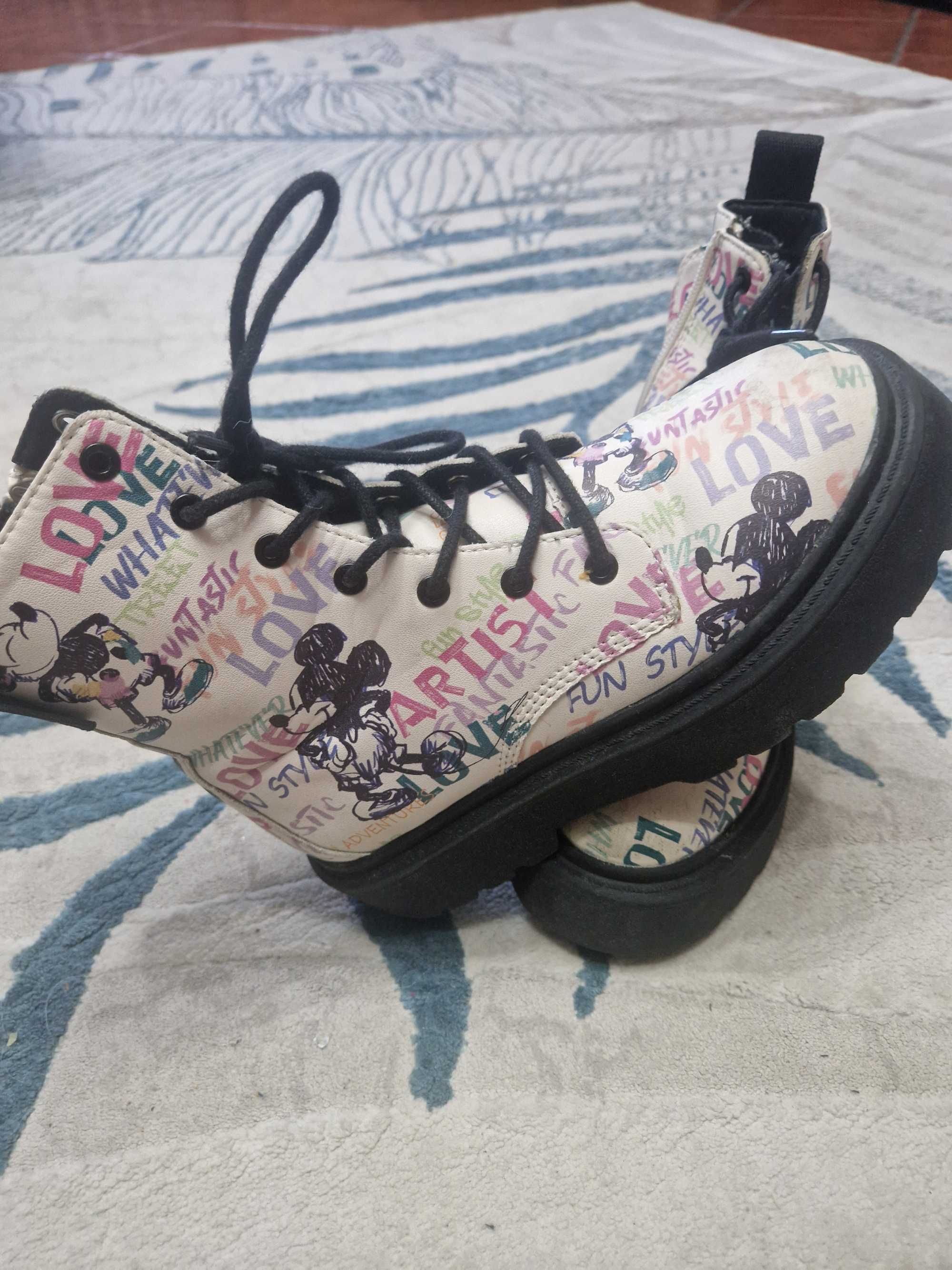 Botas de menina disney