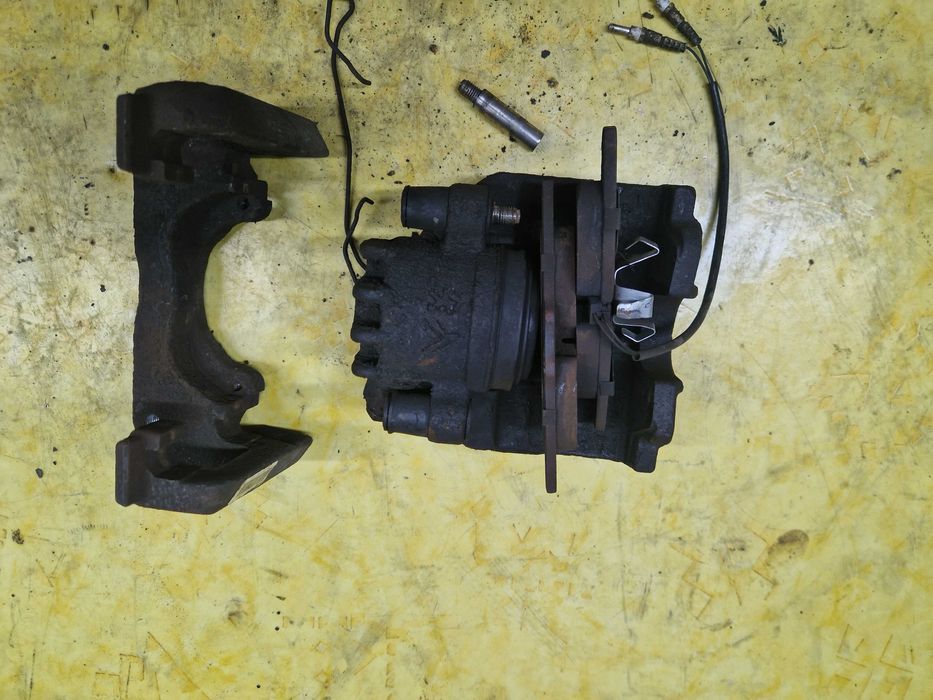 Zacisk Hamulcowy Lewy Przód Citroen C5 III x7 nr.96.630.001.80
