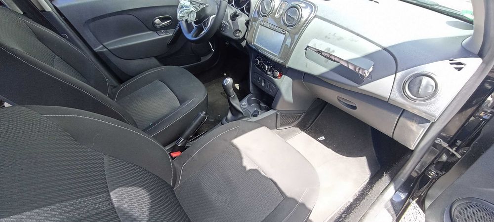 dacia sandero II 0.9 tce h4bb410 lak nv676 samochód na części