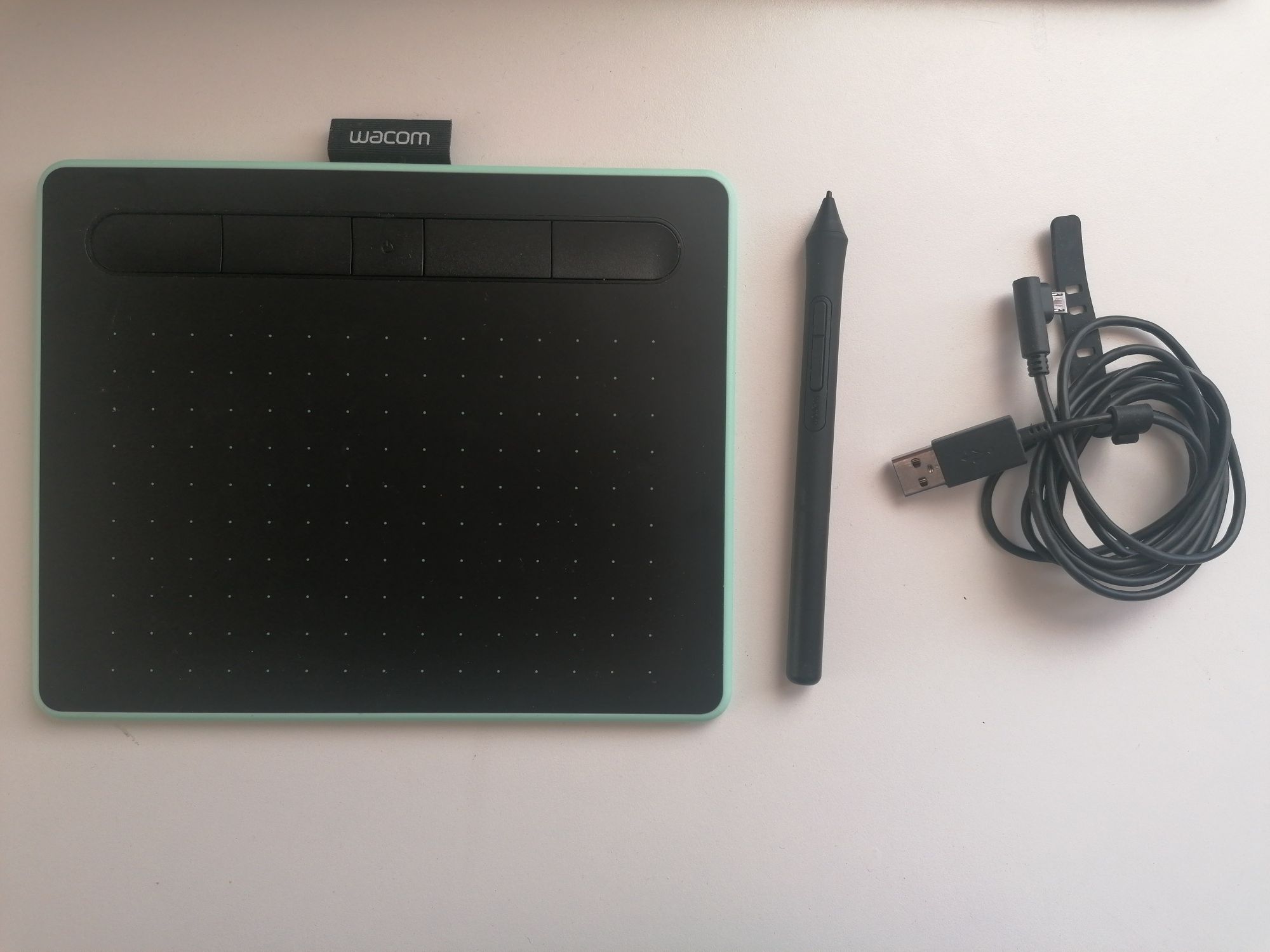 Mesa digitalizadora Wacom Intuos S com Bluetooth