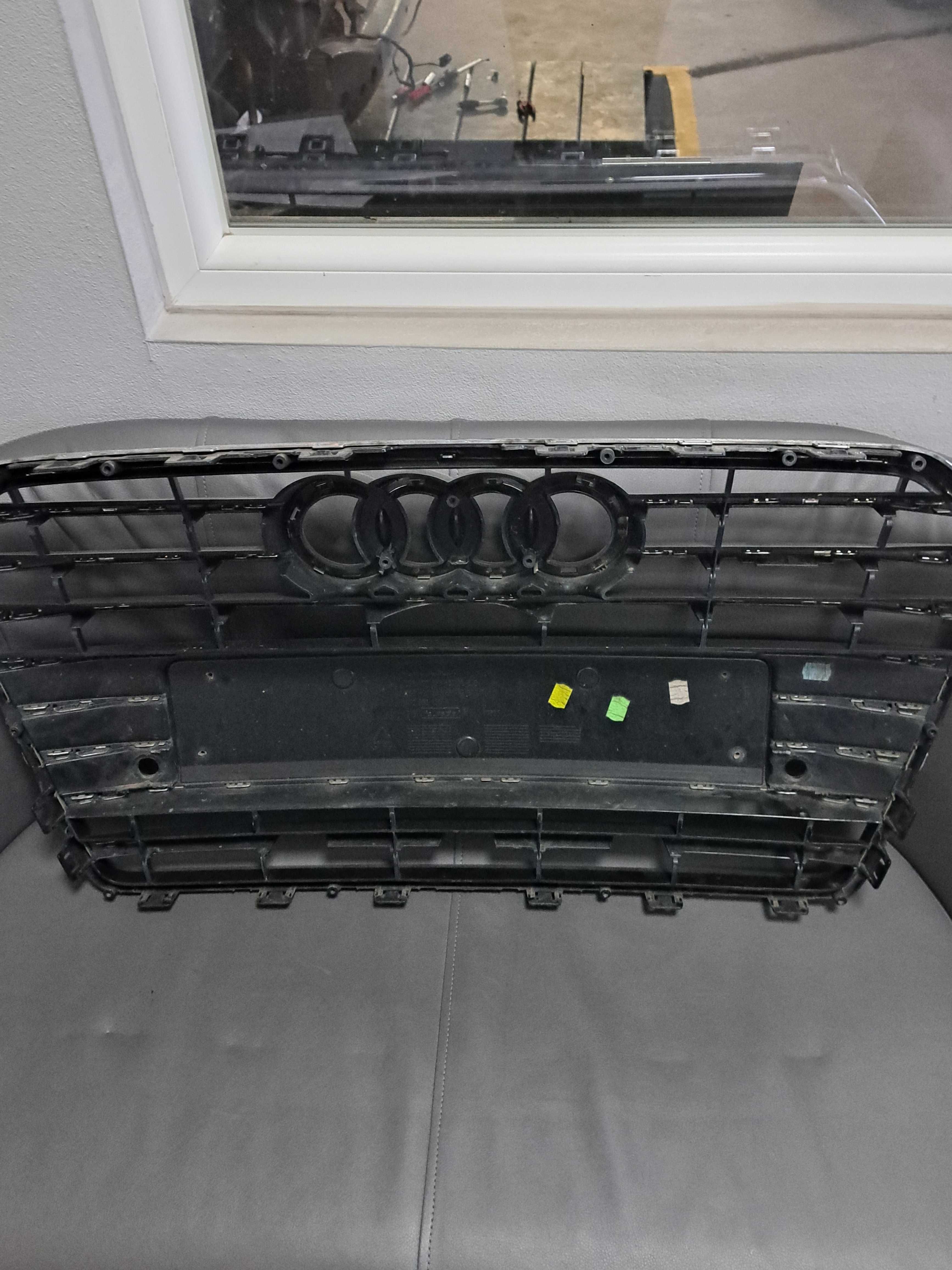 Atrapa grill chłodnicy Audi A6 C7