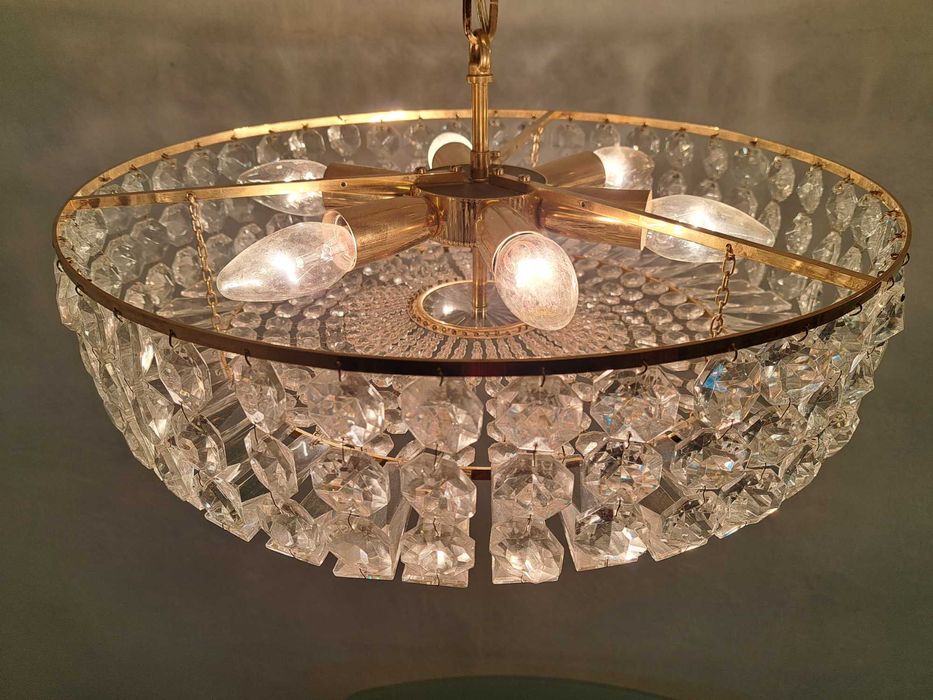 Żyrandol kryształowy okrągły mosiężny złoty kryształy Wiedeń Austria