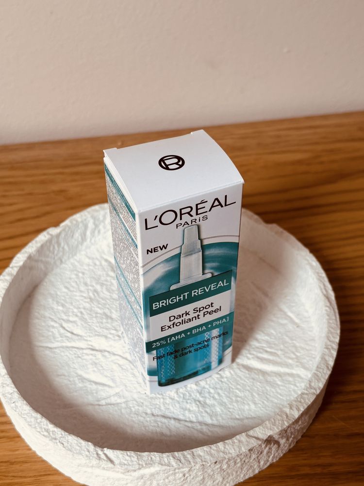 L’Oréal Bright Reveal 25 ml peeling kwasowy redukujący przebarwienia