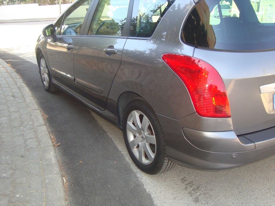Peugeot 308 SW 1.6 HDI Sport- 110CV