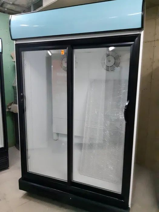 В идеале широкий двухдверный холодильник бу холодильная витрина шкаф