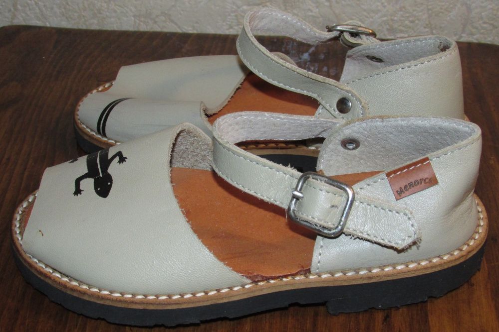 Продам сандали босоножки Menorca 26 размера, стелька 17см Оригинал