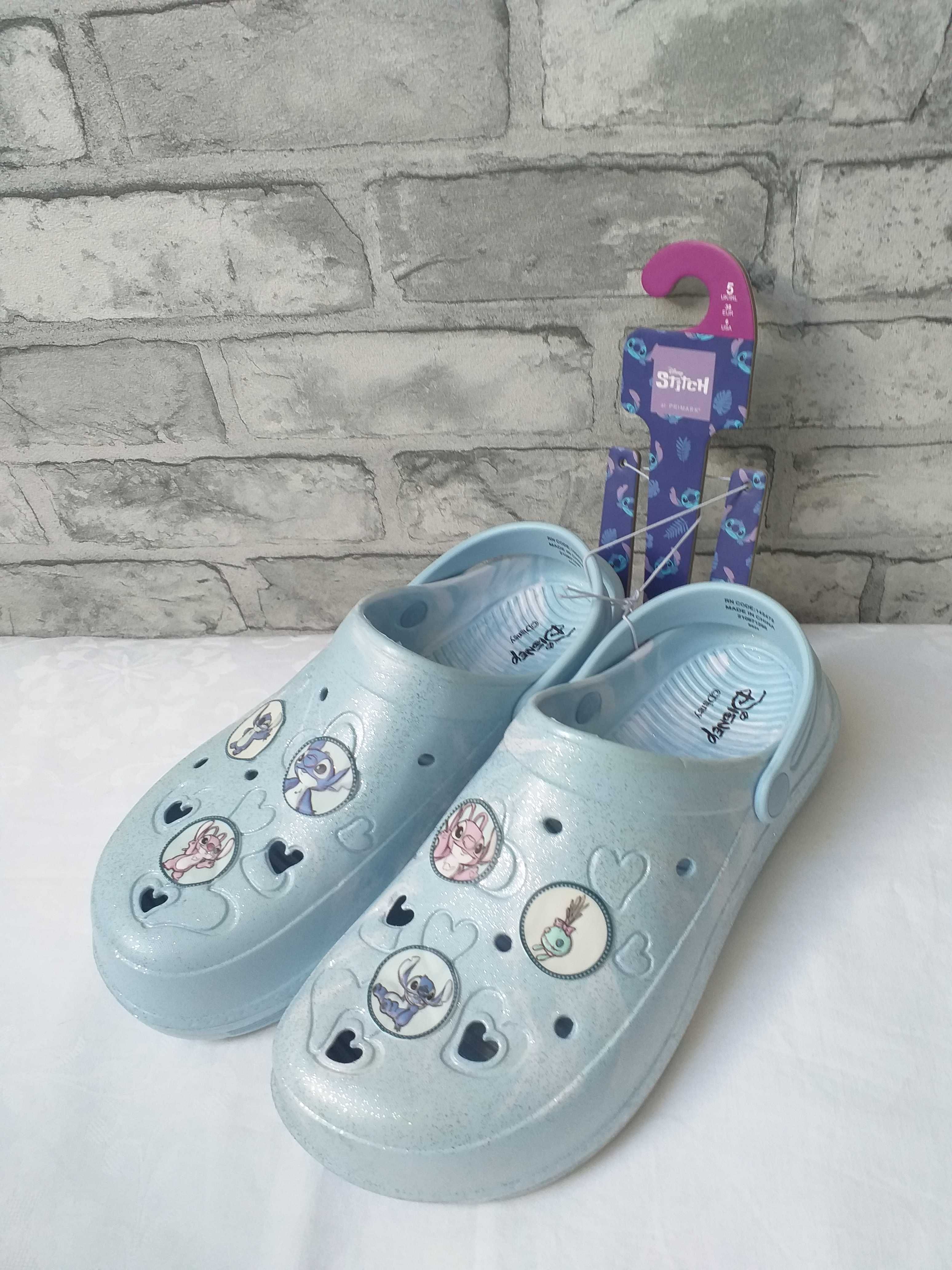 Klapki Stitch typu croksy PRIMARK