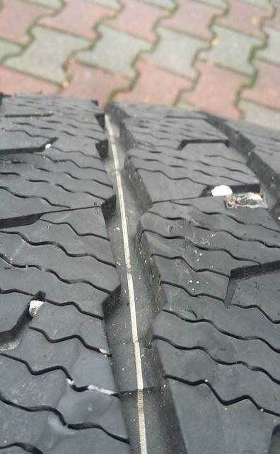 opony maxxic 225/55 r 17 c 2 sztuki  109/107h8pl