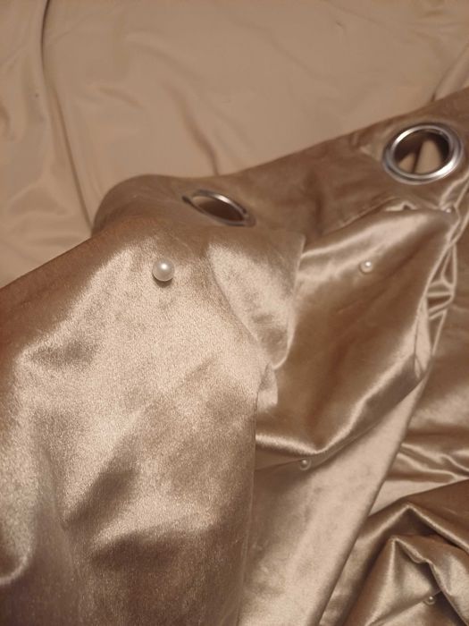 2 zasłony beżowe Home and You z perełkami