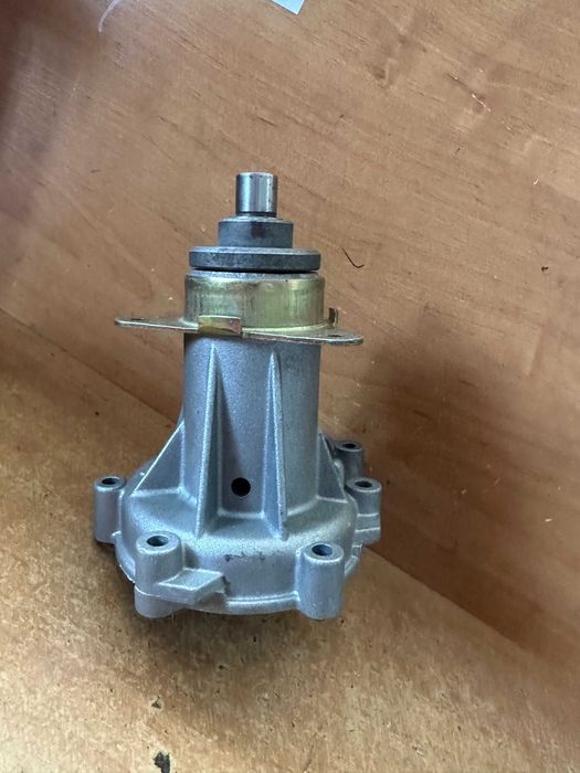 Насос водяной НОВЫЙ