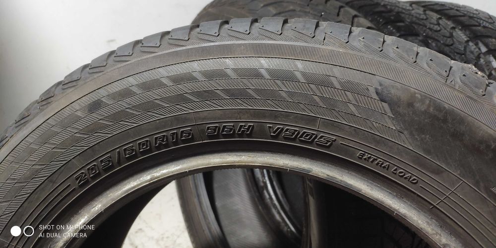 Opony 205/60R16 zimowe YOKOHAMA MEMBAT para 2szt ładne na zimę komplet