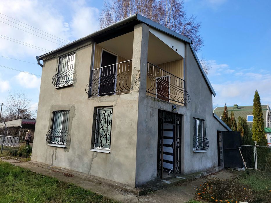 Продам Шикарный Дом -Дача недалеко от Левого берега