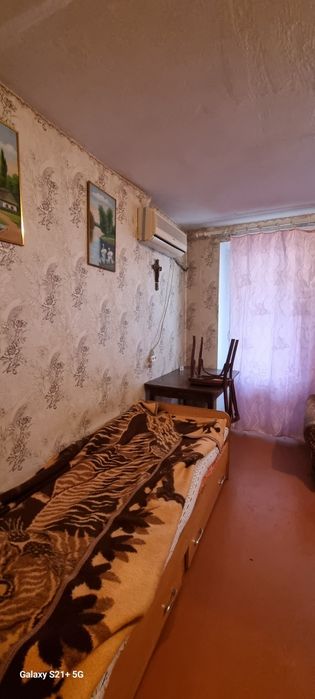 Оренда квартири на Таврійському . Перший поверх .