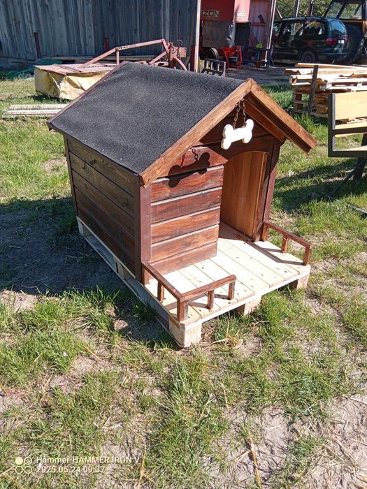 Buda dla psa ocieplona