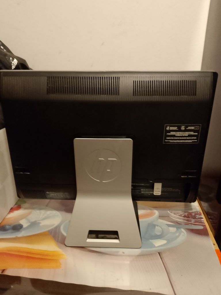 Laptop Samsung + telefon Huawei+ komputer z ekranem dotykowym