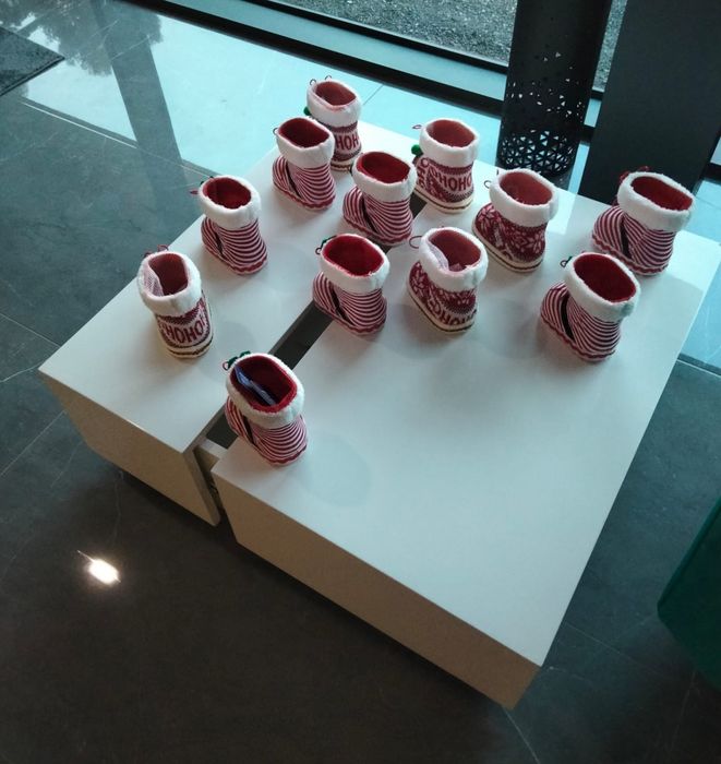 Mesa de apoio branca lacada