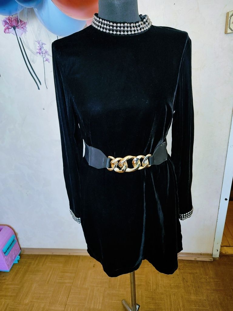 Czarna welurowa sukienka mini h&m 40
