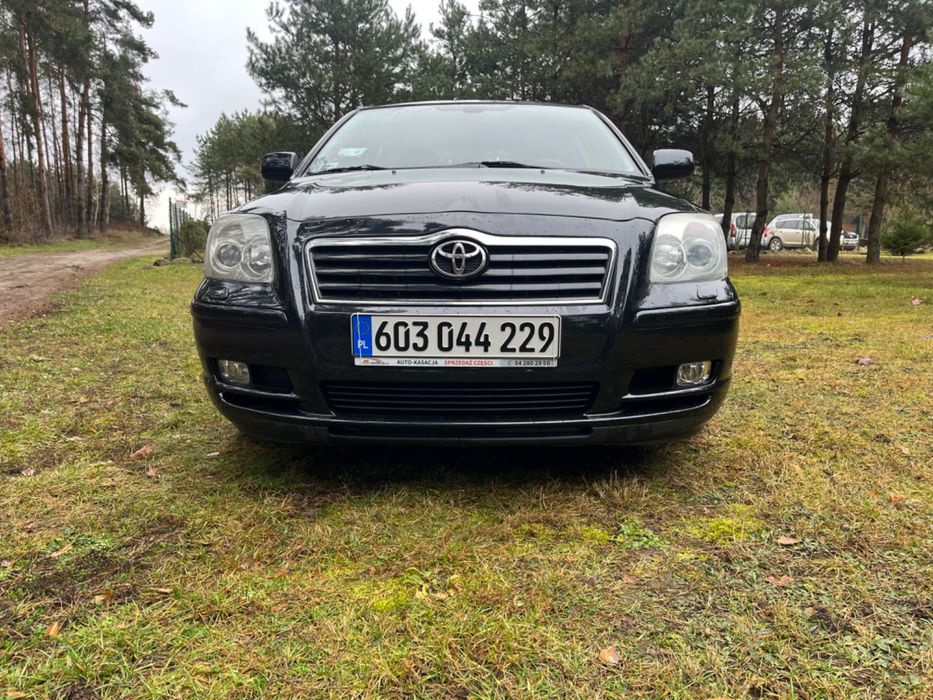 Toyota Avensis Sedan 2.0 D-4D High