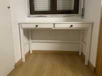 Secretária Hemnes