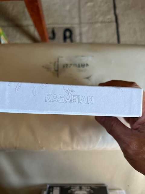 Kasabian: Velociraptor, CD + DVD, Special Edition