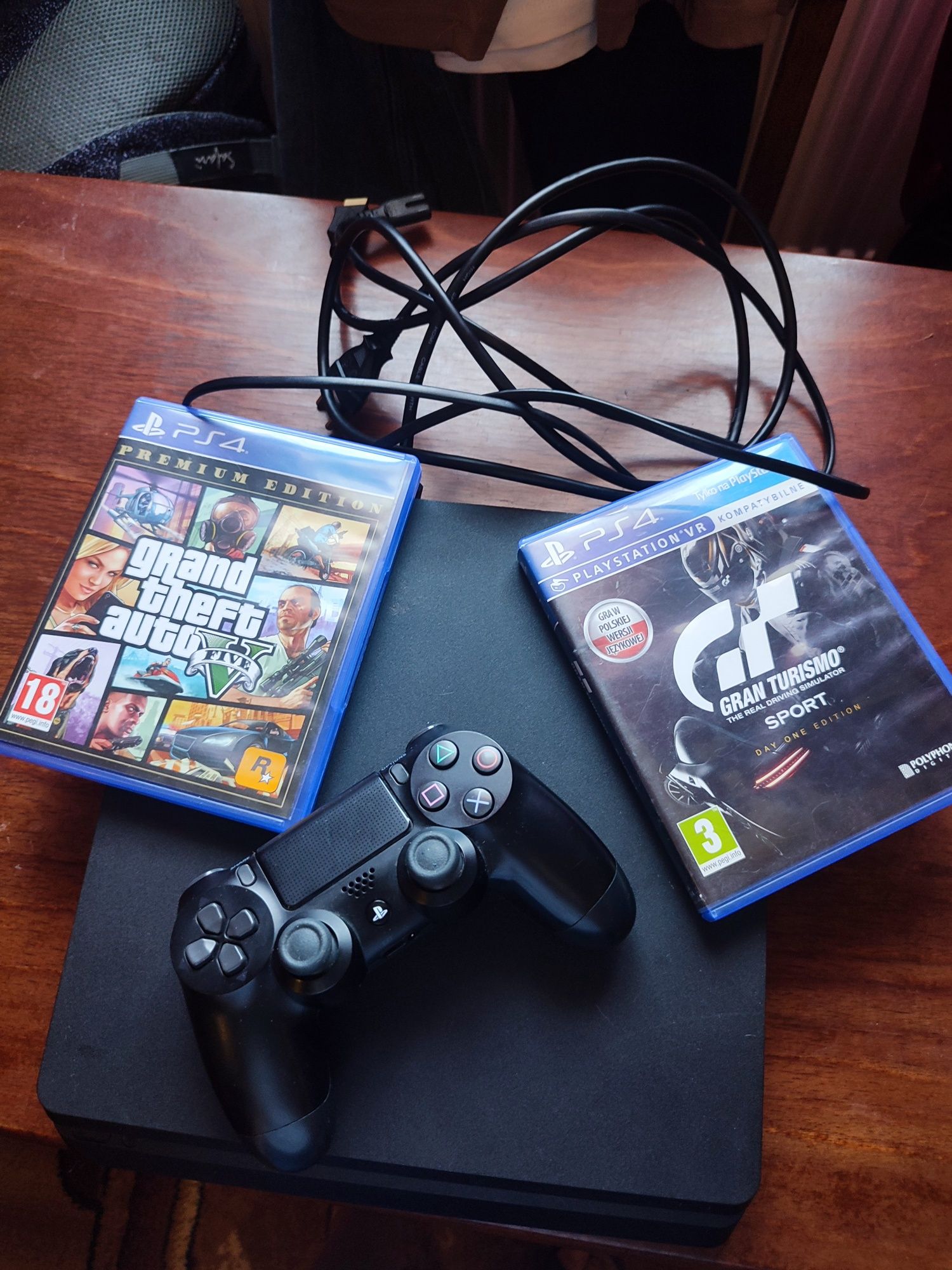 Консоль Playstation 4 Slim 1 Тб