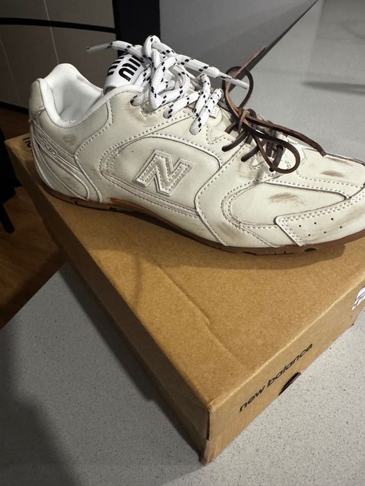 Sapatilha New Balance By Miu Miu