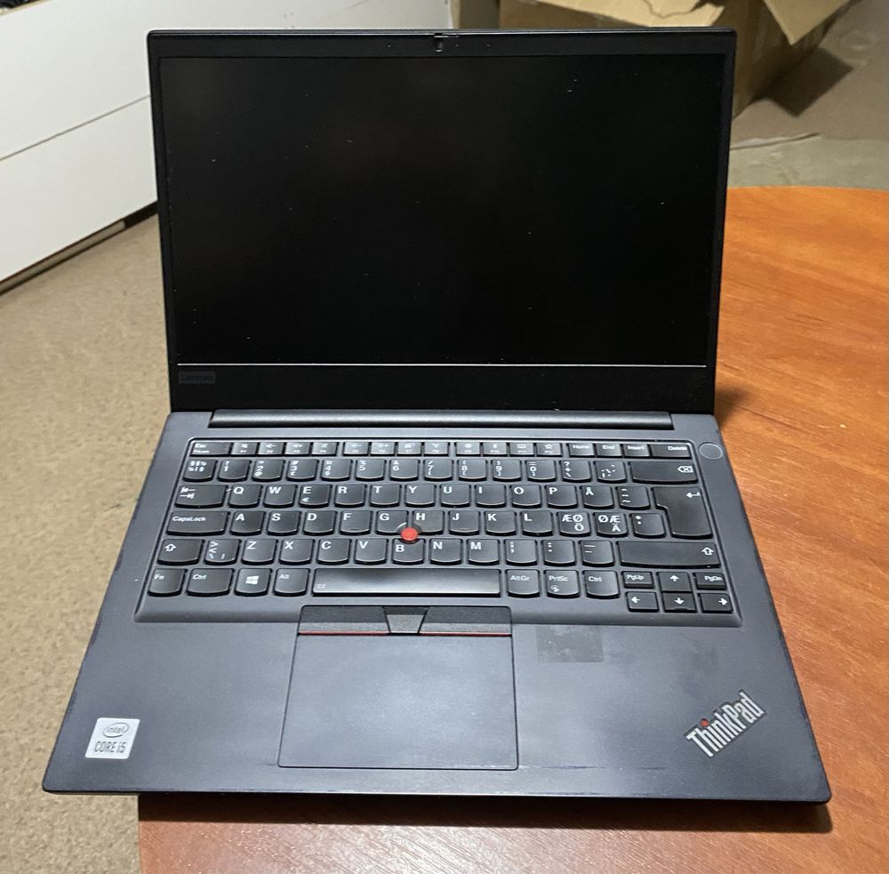 Ноутбук Lenovo E14 14" 8GB RAM/256GB SSD/i5-10210! N2739