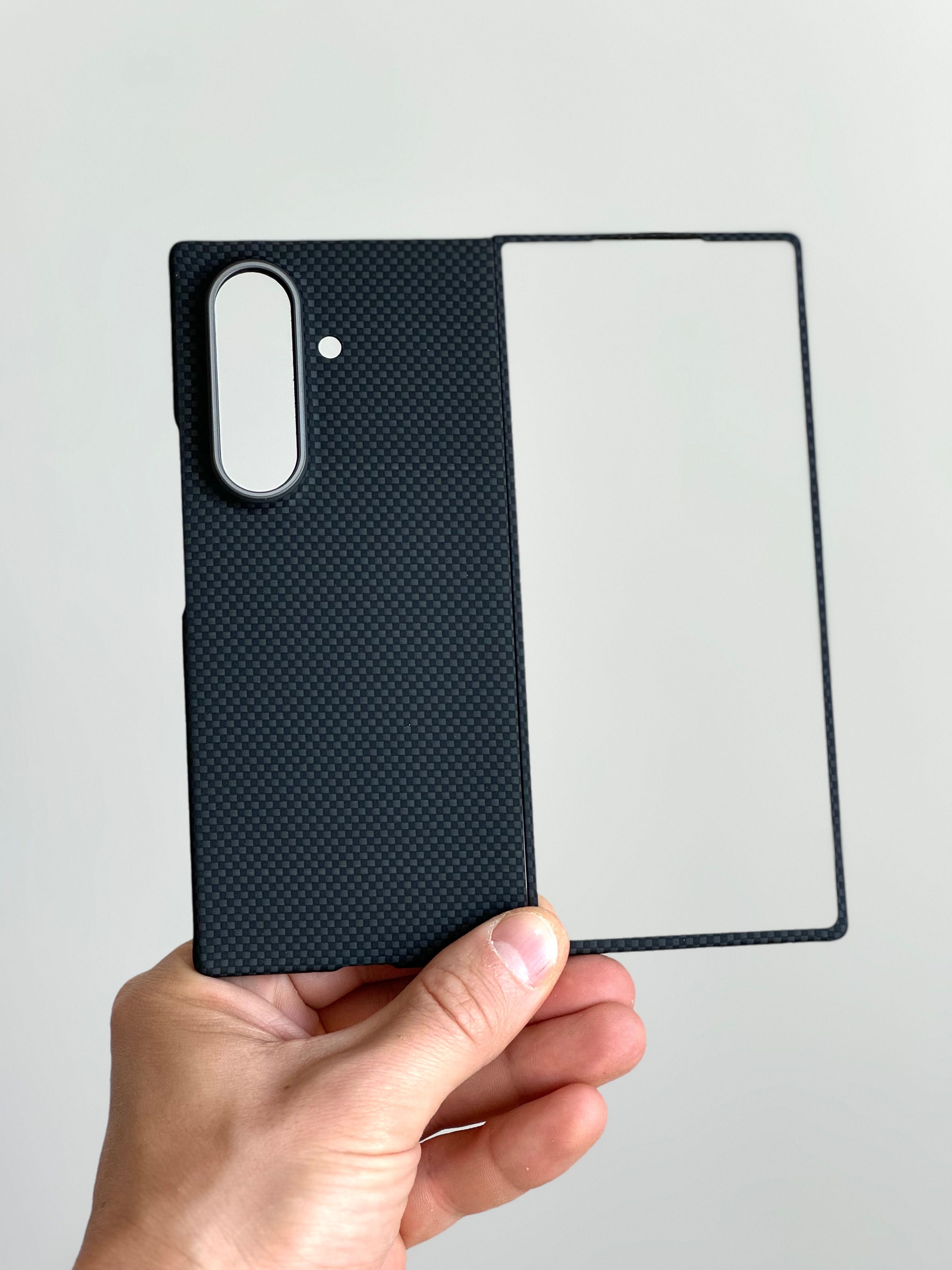Карбоновый чехол Galaxy Fold 7 с MagSafe (Plain текстура)