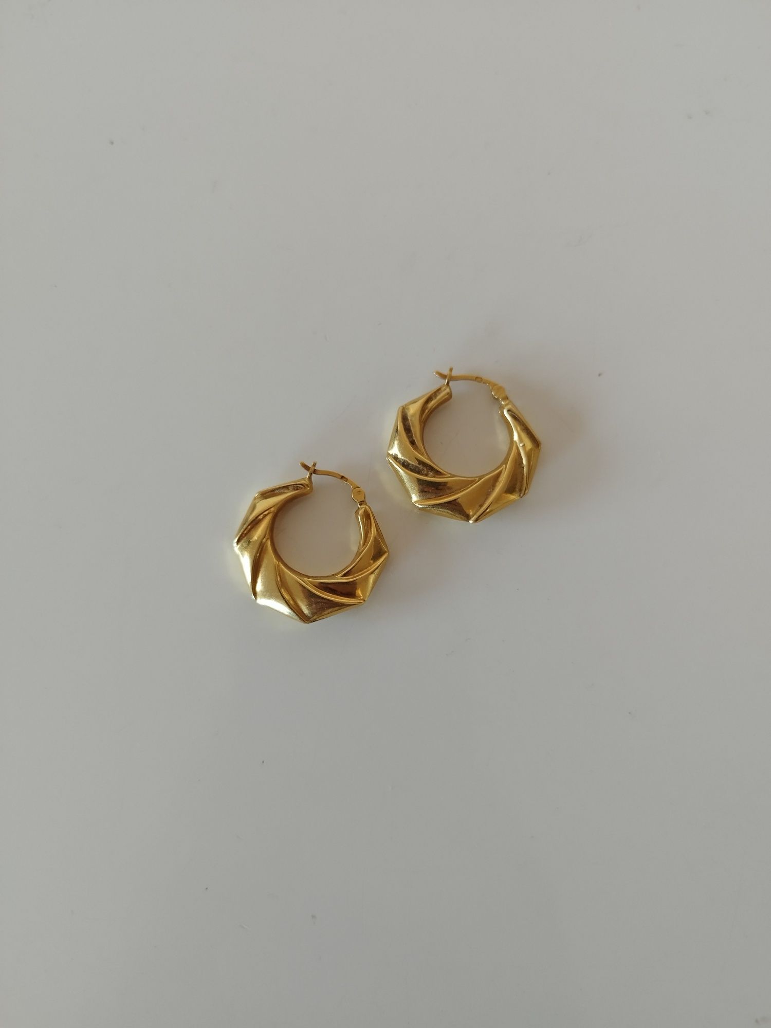 Argolas em ouro de 19,2kt