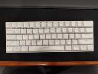 Teclado Anne Pro2 (Bluetooth e Cabo)