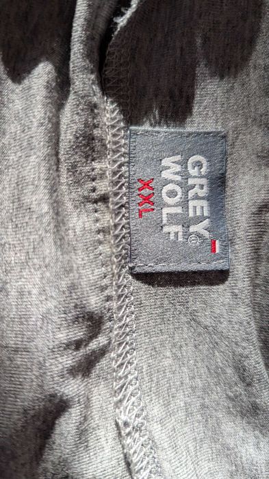 długa szara sukienka od Grey Wolf w rozmiarze XL -XXL