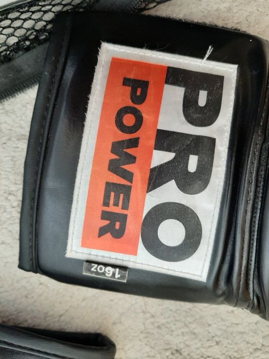 Боксёрские перчатки Pro power 16 Oz.