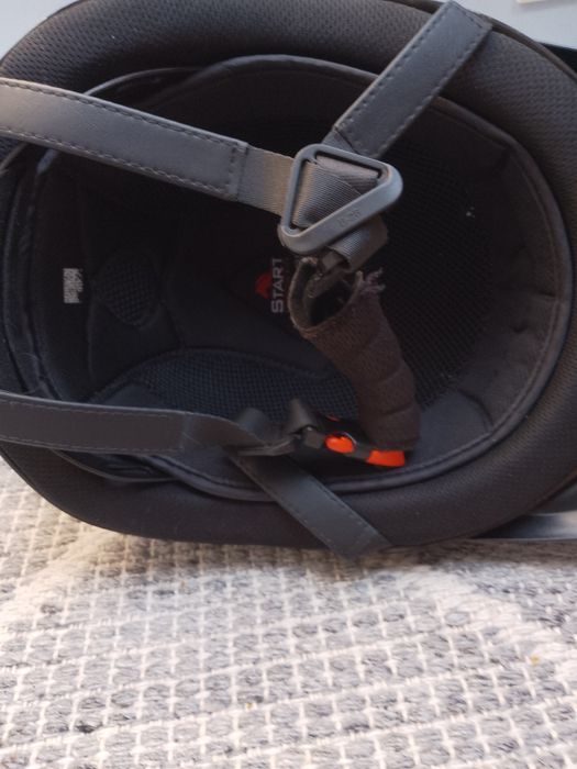Kask jeździecki START lakierowany