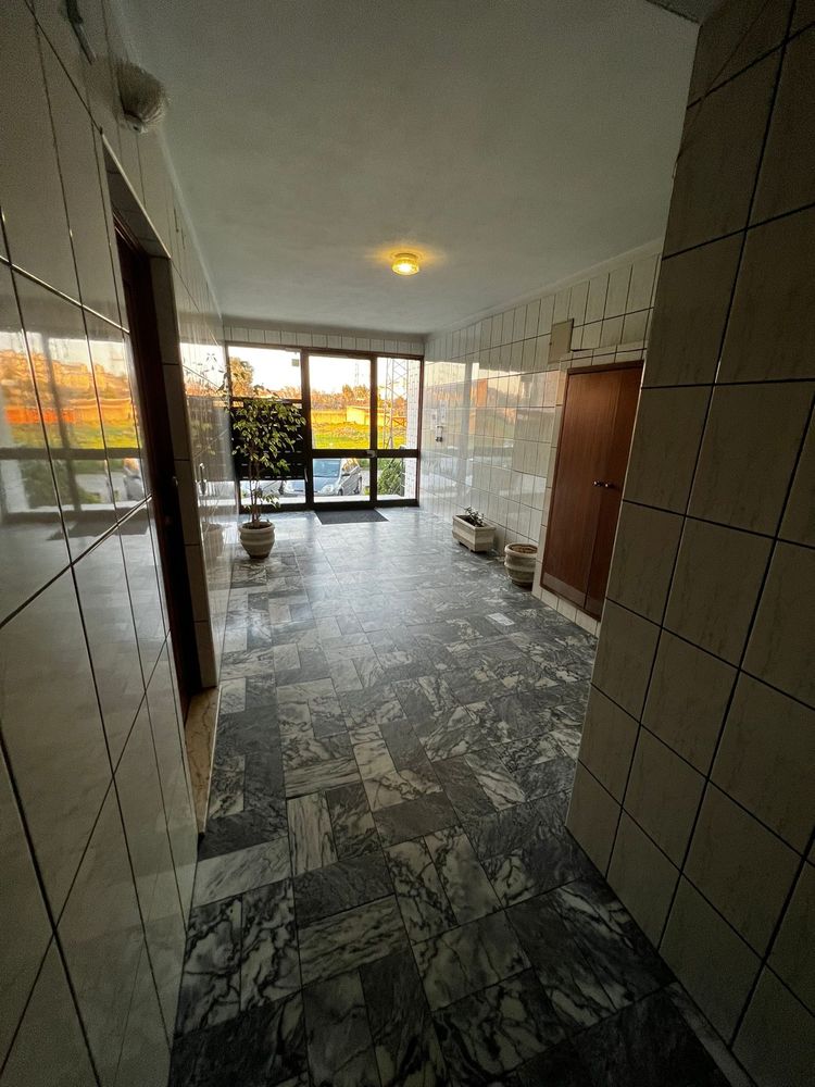 Apartamento t2 último andar c/ elevador
